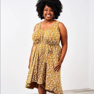 BNWT Latched Mama Romper
